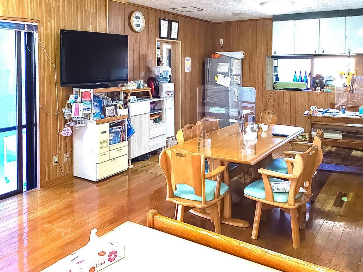 Minshuku Yadokari Hotel Zamami Kültér fotó